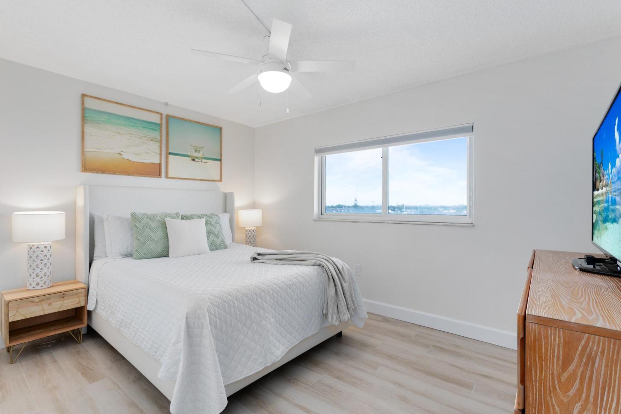 Cocoa Beach Towers Rom bilde